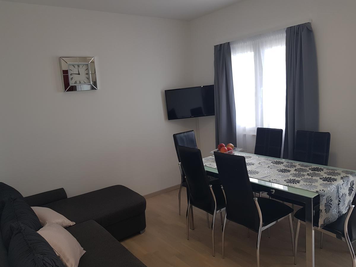 Apartments Petricevic Podstrana Exterior photo