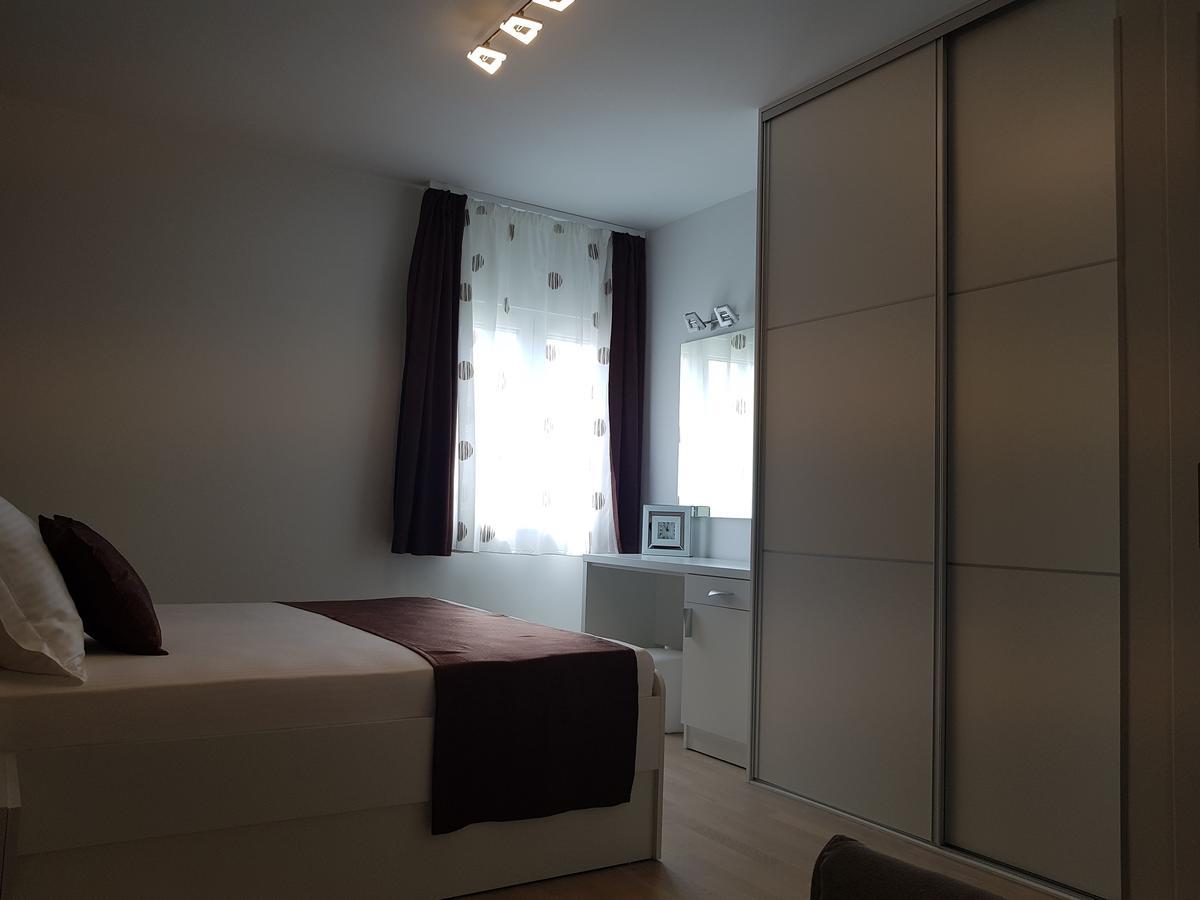 Apartments Petricevic Podstrana Exterior photo